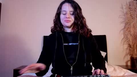 Snapshot of kassandra_james chatting on May 19, 3:02 am kassandra james online show from May 19, 3:02 am