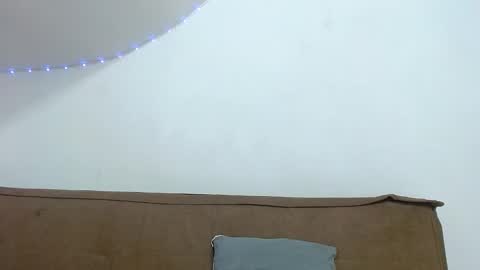 Snapshot of kassandraaa_ chatting on March 14, 5:18 pm Kasandra online show from March 14, 5:18 pm