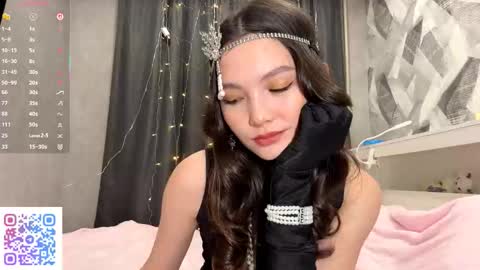 Kira online show from December 17, 4:13 pm