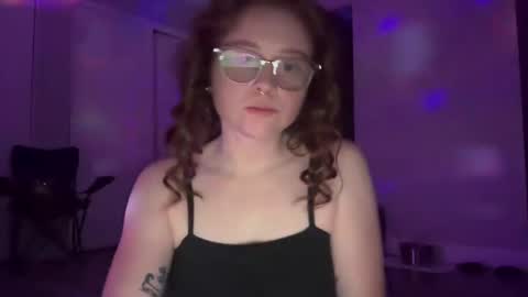 Snapshot of kassybear14 chatting on November 18, 1:22 am Kassybear online show from November 18, 1:22 am