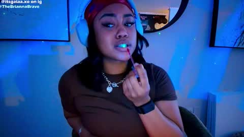 BriannaBrave online show from February 21, 7:04 pm