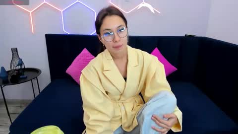 kat__cat online show from November 3, 1:19 am