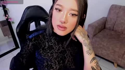 Alicia online show from June 11, 1:49 am