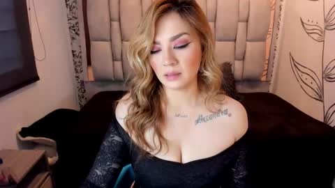 K A T A  H O O T online show from November 7, 8:20 pm