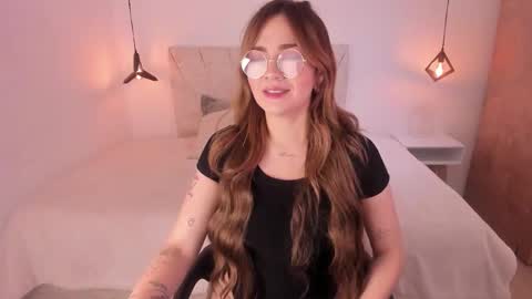 K A T A  H O O T online show from March 2, 8:04 pm