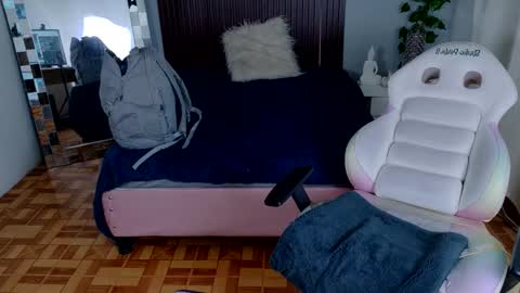 Snapshot of kataleya_29 chatting on October 18, 9:15 pm kate online show from October 18, 9:15 pm