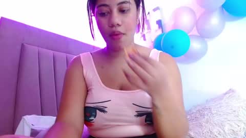 Snapshot of kataleya_monet chatting on February 25, 10:39 pm kataleya monet online show from February 25, 10:39 pm