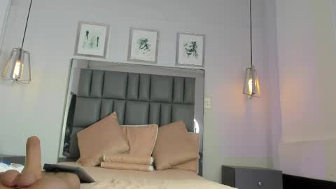 kataleya_west online show from May 25, 8:04 pm