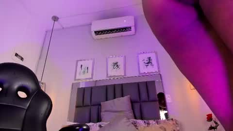 kataleya_west online show from June 14, 2:08 pm