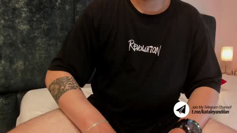 Snapshot of kataleyandliam chatting on February 3, 10:54 pm Kataleya Liam online show from February 3, 10:54 pm