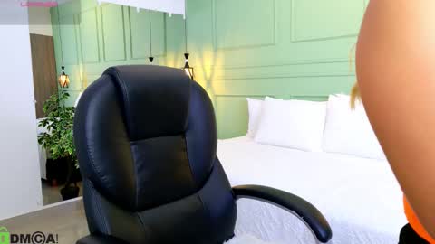 Kat online show from March 12, 12:00 pm