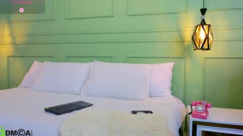 Snapshot of kataliina_18 chatting on May 9, 11:59 am Kat online show from May 9, 11:59 am