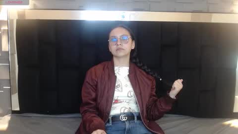 Katalina online show from December 17, 1:17 pm