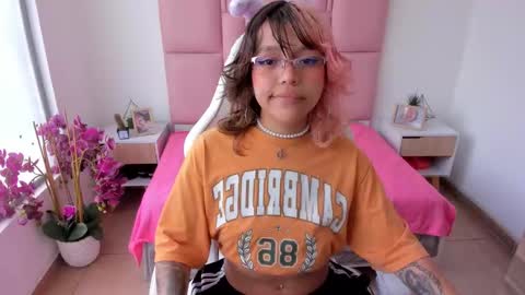 Kata Garcia online show from February 8, 4:54 pm