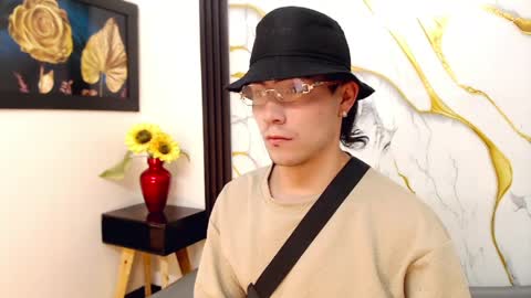 Katalella hot2 online show from May 4, 7:10 pm