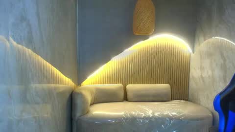 Snapshot of katalina_r chatting on June 3, 12:30 pm Katalina online show from June 3, 12:30 pm