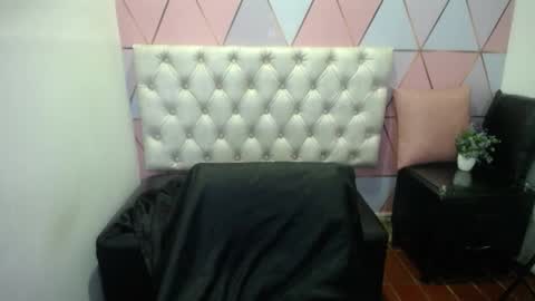 katalina santana25 online show from September 16, 7:04 pm