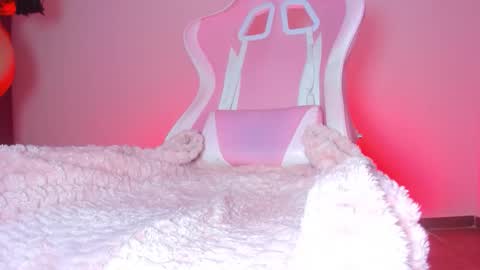 katalinaferreirax online show from February 17, 8:04 pm