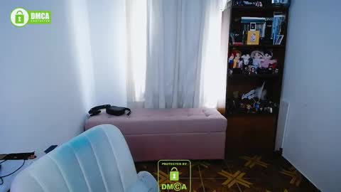 Snapshot of katara_a chatting on December 24, 1:06 pm Maca online show from December 24, 1:06 pm