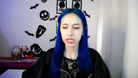 Snapshot of katara_a chatting on October 15, 4:29 pm Maca online show from October 15, 4:29 pm