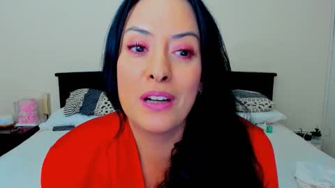 Snapshot of katarina_synnn chatting on February 8, 2:53 pm kata online show from February 8, 2:53 pm