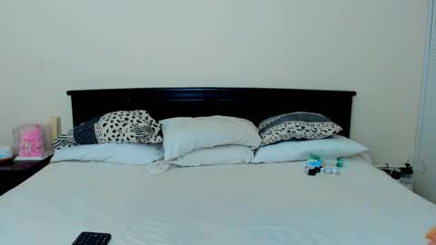 Snapshot of katarina_synnn chatting on February 9, 3:16 pm kata online show from February 9, 3:16 pm