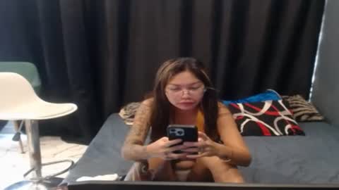 Snapshot of kate110406 chatting on June 12, 11:57 pm kate110406 online show from June 12, 11:57 pm