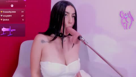 Kate  online show from January 31, 2:28 pm