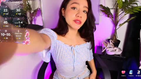 Snapshot of kate_crown chatting on January 25, 1:19 pm Kate Crown online show from January 25, 1:19 pm