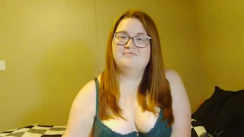 kate_evems online show from September 29, 5:18 pm