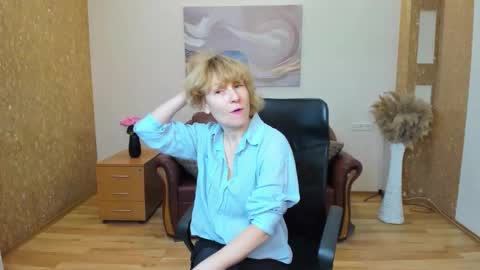 Kate Jackson online show from November 19, 8:03 am