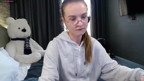 Snapshot of kate_jonson chatting on June 15, 12:18 pm .Be kind and gentle with me and I will do my best for you. online show from June 15, 12:18 pm