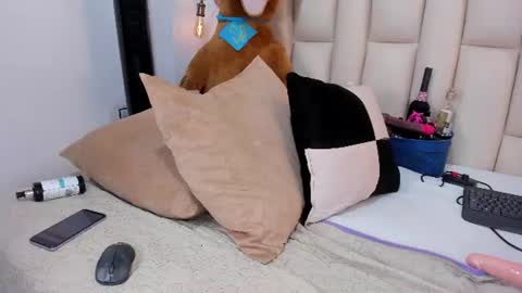 kate lua online show from June 27, 9:31 pm