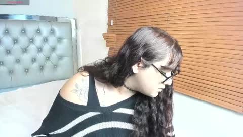 Snapshot of kate_pickman chatting on June 6, 5:34 am kate online show from June 6, 5:34 am