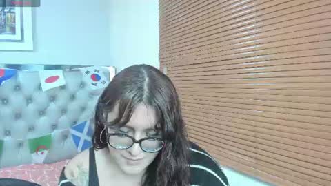 Snapshot of kate_pickman chatting on June 18, 3:07 am kate online show from June 18, 3:07 am