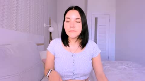 Snapshot of kate_ree_ chatting on July 1, 6:48 am KATE online show from July 1, 6:48 am