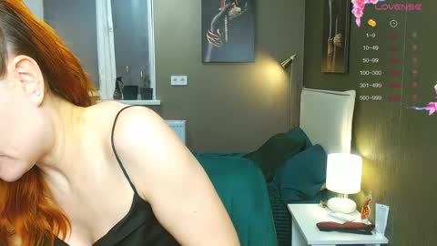 Snapshot of kate_space chatting on May 14, 9:32 pm Therapist online show from May 14, 9:32 pm