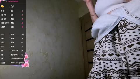 Snapshot of kate_swon chatting on December 22, 12:39 am Kate online show from December 22, 12:39 am