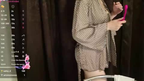 Snapshot of kate_swon chatting on October 12, 11:37 pm Kate online show from October 12, 11:37 pm