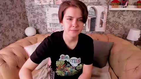 kate_viz online show from March 2, 9:38 am