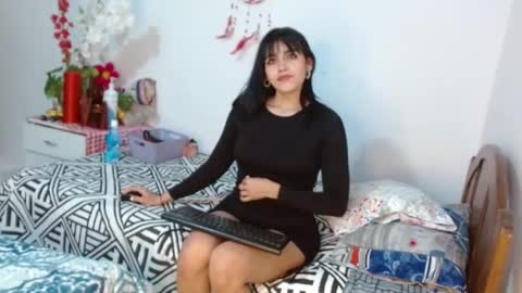 Snapshot of kateangelly chatting on April 19, 1:16 am kateangelly online show from April 19, 1:16 am