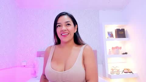 Snapshot of kateboisson chatting on November 9, 1:31 pm Kate Boisson online show from November 9, 1:31 pm