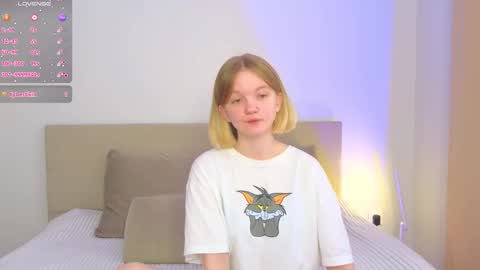 katebunnys online show from March 19, 4:16 am