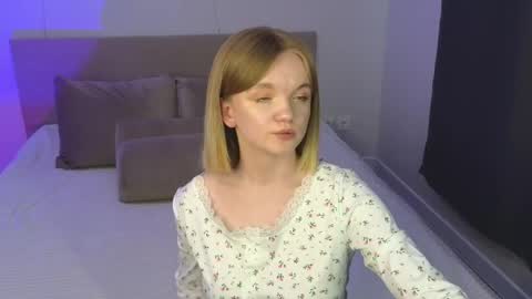 katebunnys online show from May 12, 11:07 am
