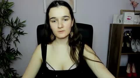 Kate  online show from February 2, 2:13 pm