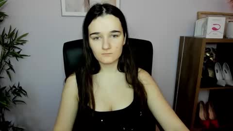 Kate  online show from February 9, 7:27 am