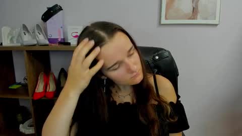 Kate  online show from September 21, 6:37 am