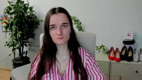 Snapshot of katedesire chatting on February 19, 2:46 pm Kate online show from February 19, 2:46 pm