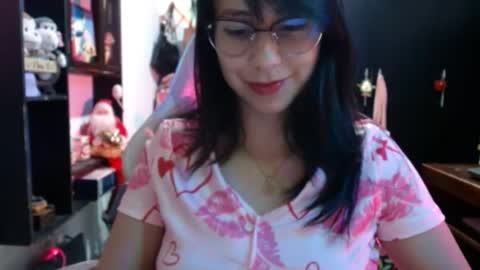 Kateeen18 online show from June 15, 5:20 am