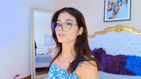 Snapshot of kateemartinez chatting on May 20, 7:42 pm katee Martinez online show from May 20, 7:42 pm